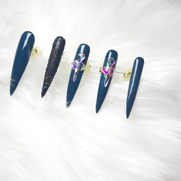 Press-ons - Picture 2 of 2